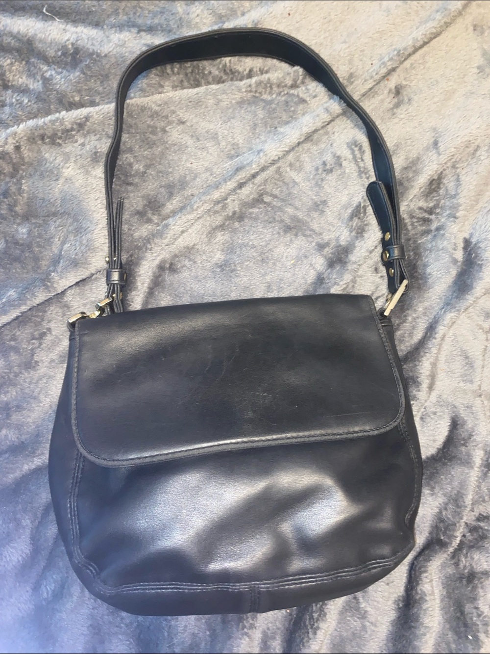 Liz Claiborne Black Faux Leather Shoulder Bag with Flap